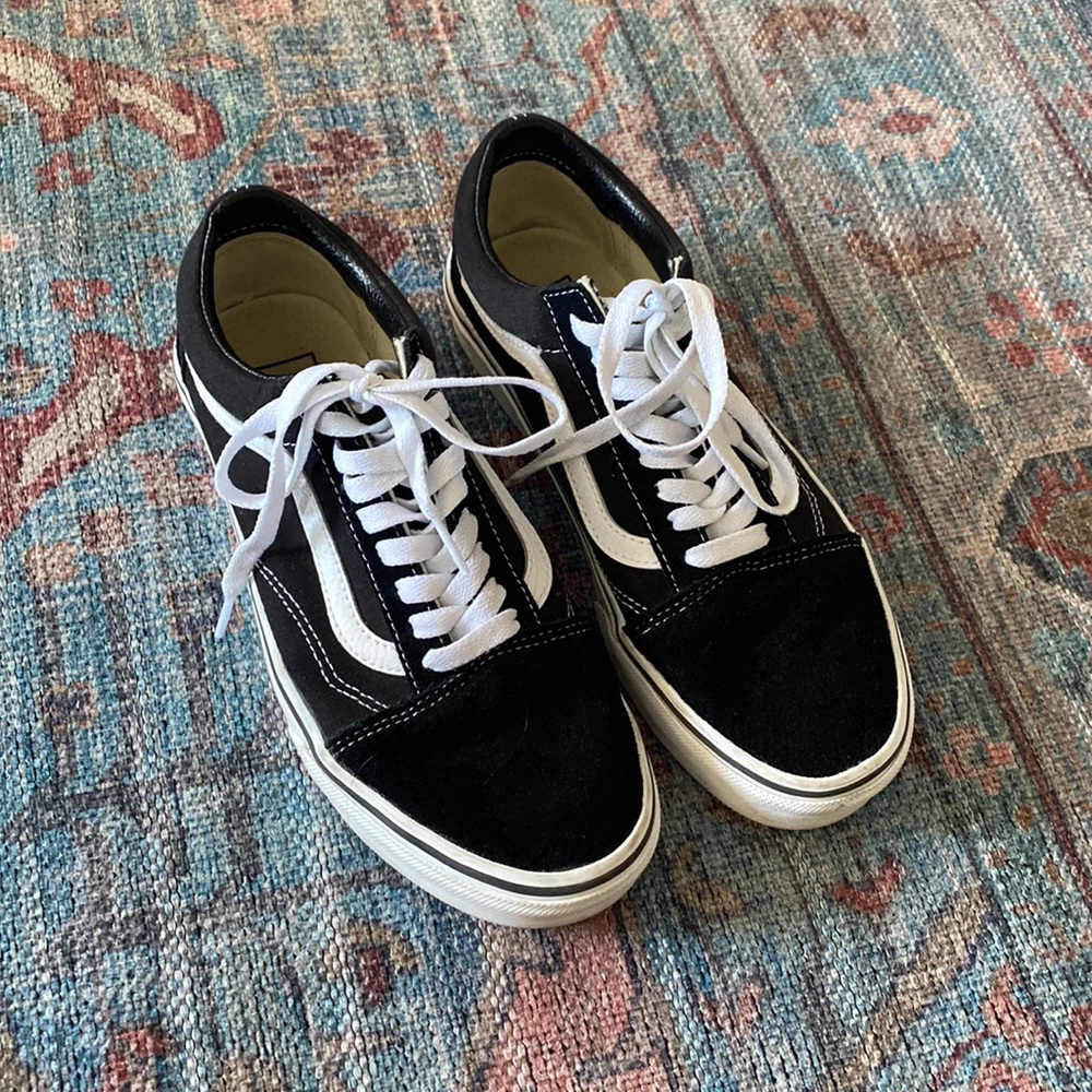 Hardly worn Old Skool Vans